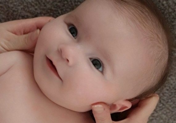 Comforting Hands Baby Massage C1