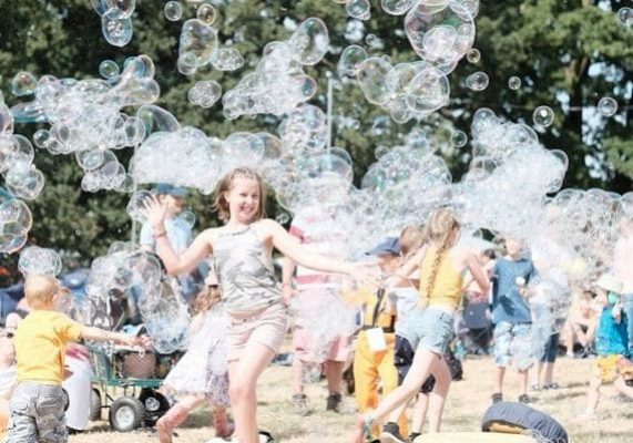 The Amazing Bubble Show 1 Carousel