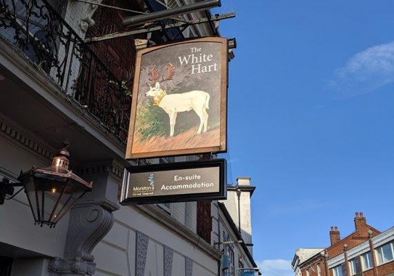 White Hart C4